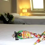 Ξενοδοχείο Miro 4*