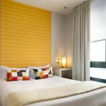 Miró 4*