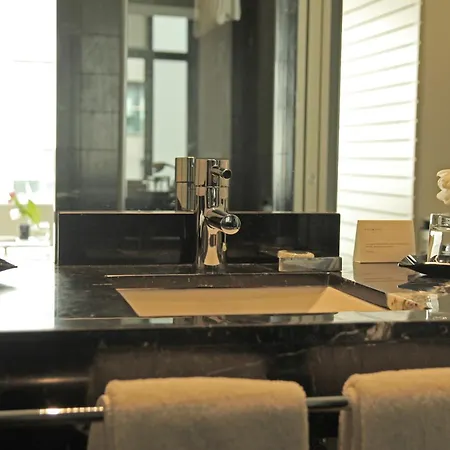 Miro Hotell 4*